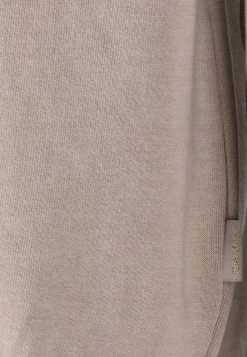 Endurance Castall - Sweater - Atmosphere -Endurance Winkel 82d15748e984410189f425459ce0dd2c